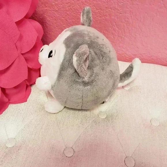 Squishable Heather the Husky - Picture 2 of 9